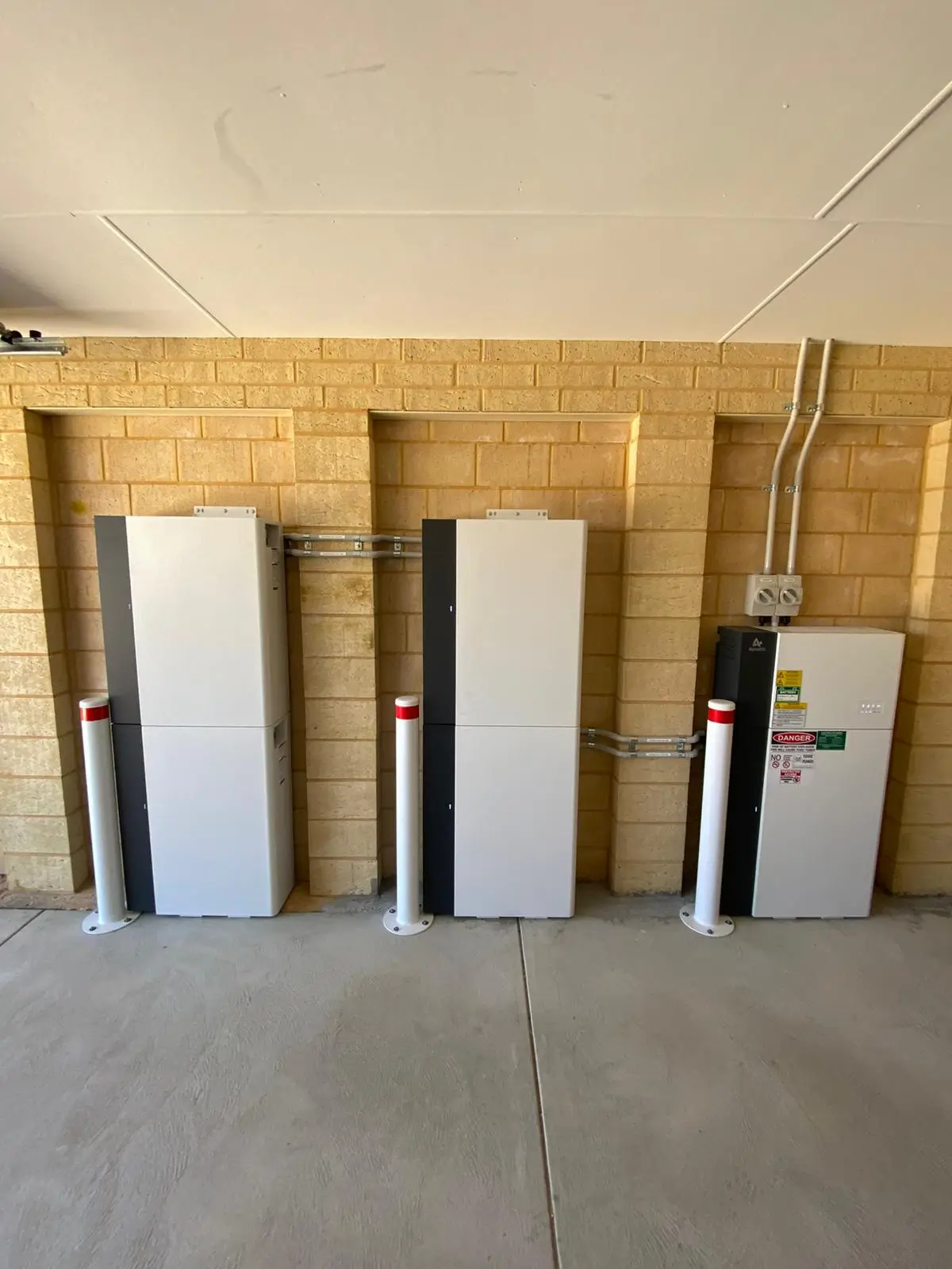 50 kWh Battery Storage with 5 kW Alpha ESS AC-Coupled Inverter in Piara ...