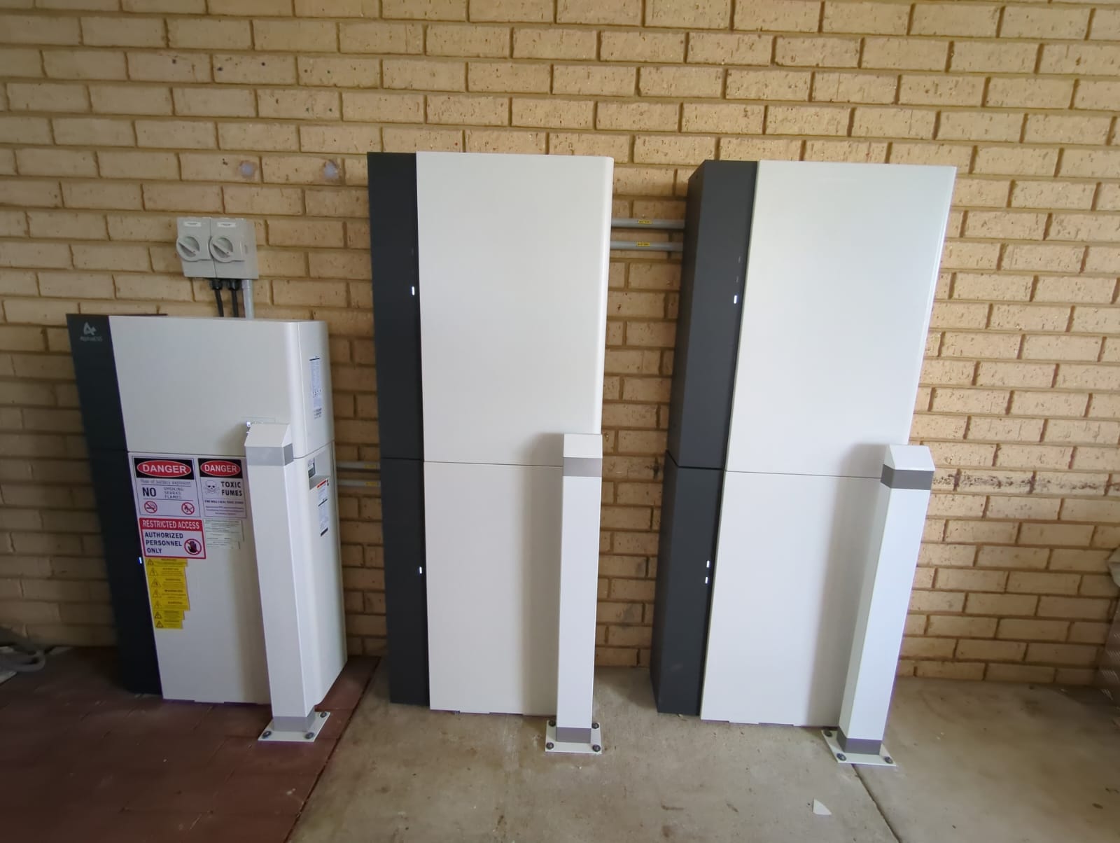 AlphaESS battery installation in Ballajura