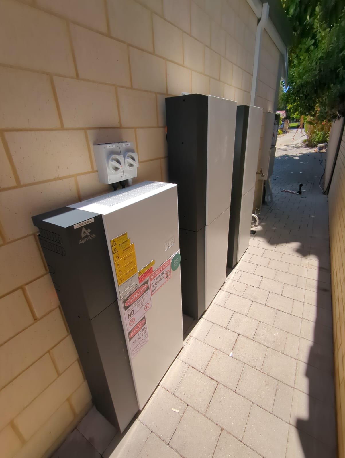 AlphaESS battery and inverter installed outdoors in High Wycombe