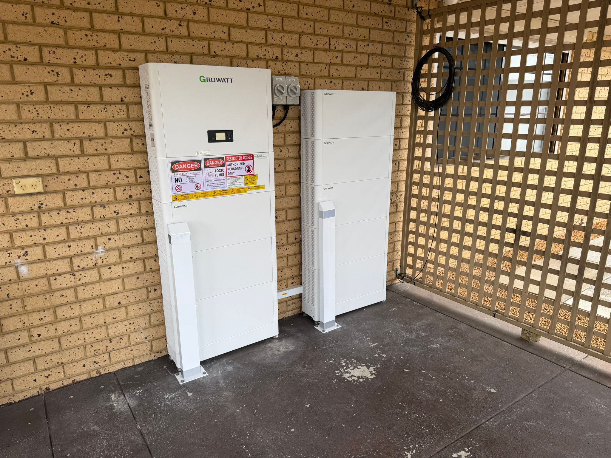 Growatt battery system installed at a South Lake home